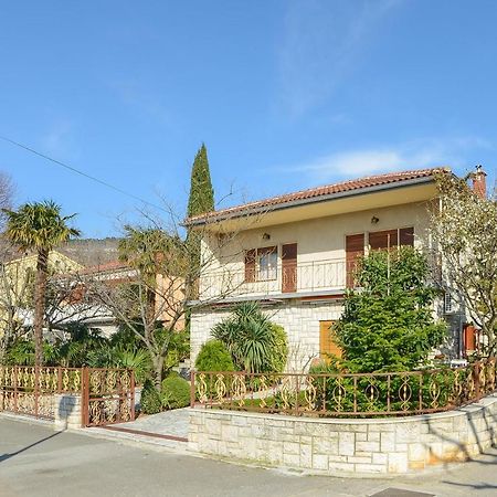 Apartments Antic 4255 Selce Esterno foto